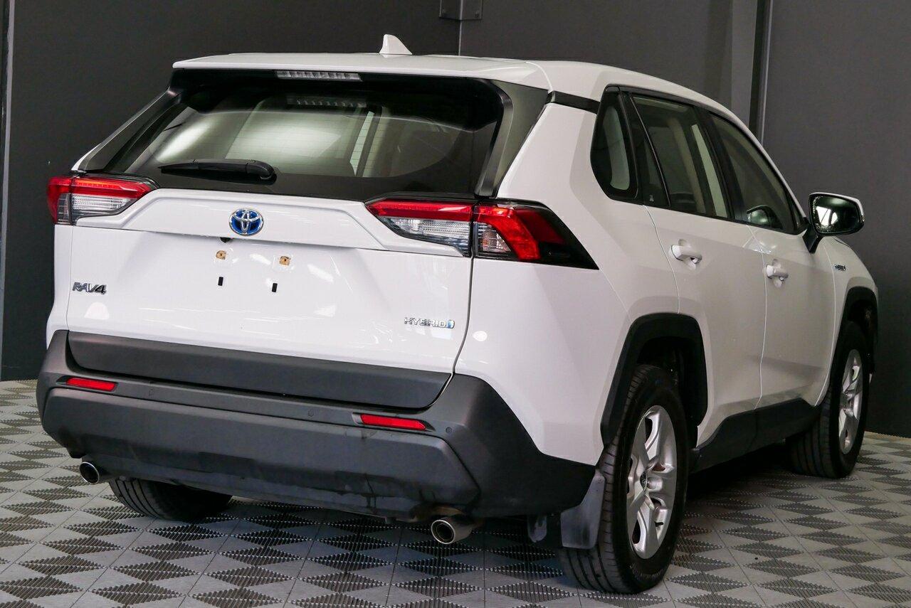 Toyota Rav4 image 4
