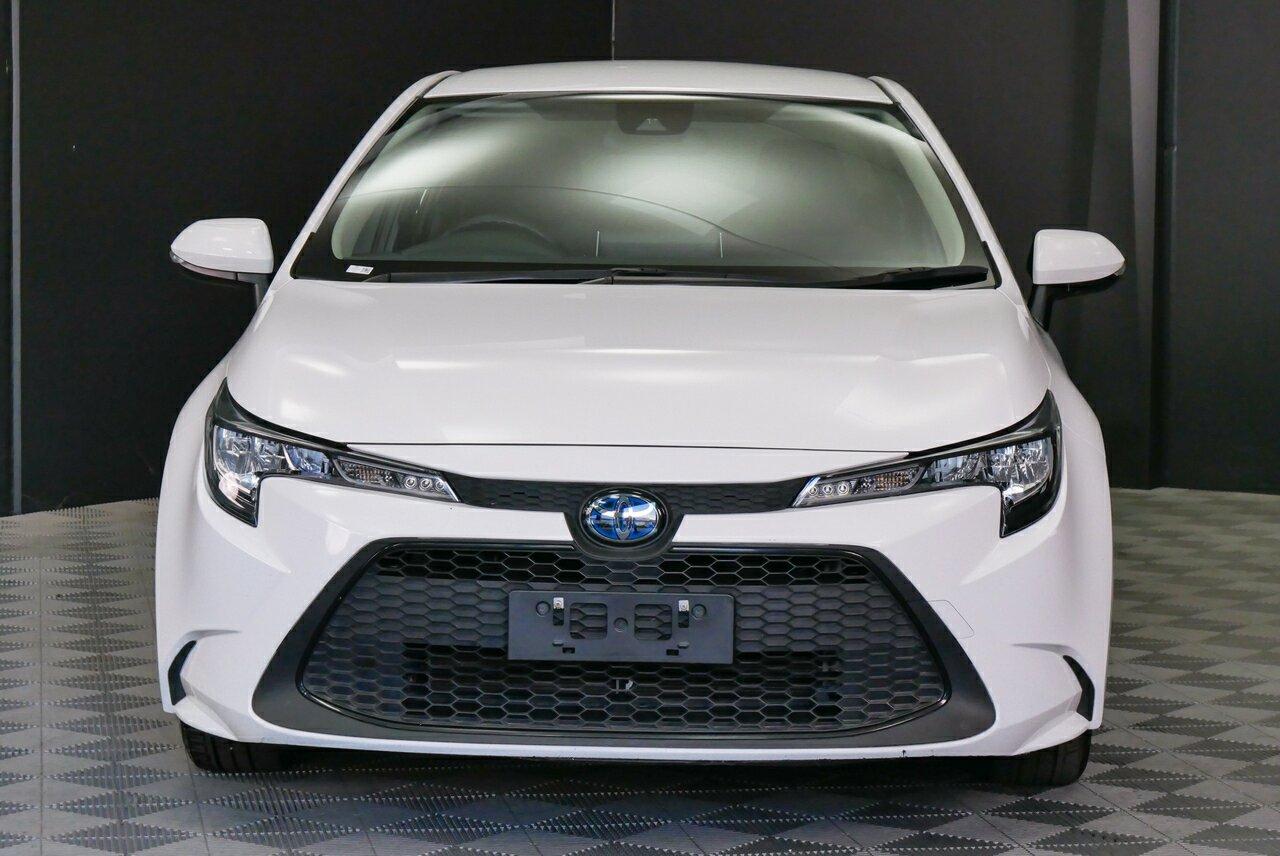 Toyota Corolla image 2