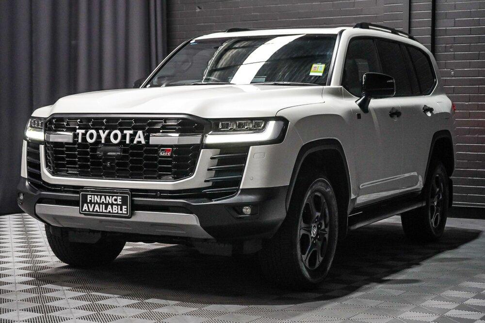 Toyota Landcruiser image 4