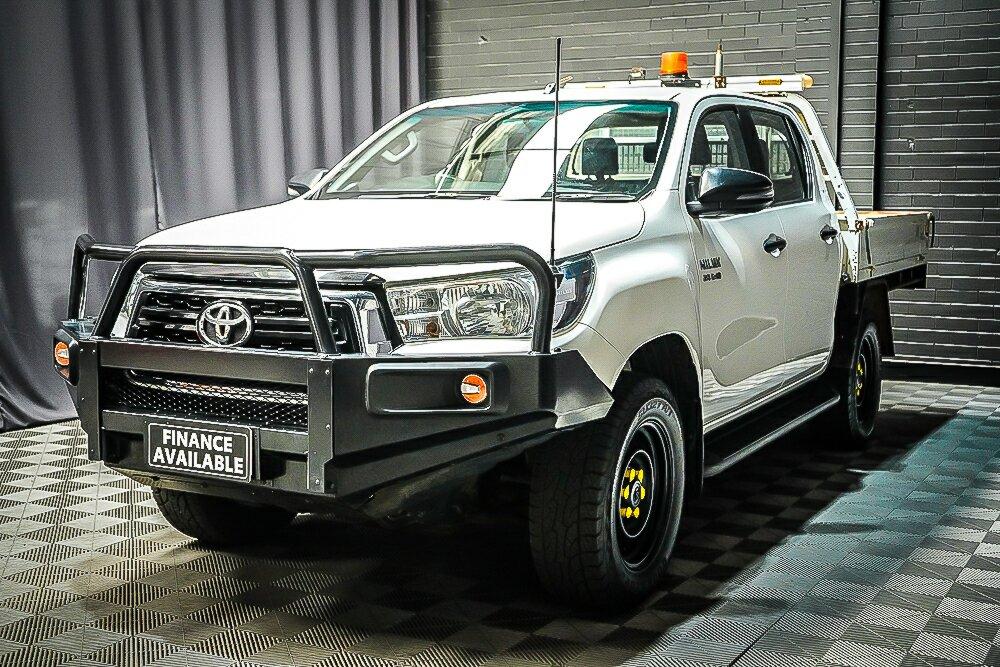 Toyota Hilux image 4