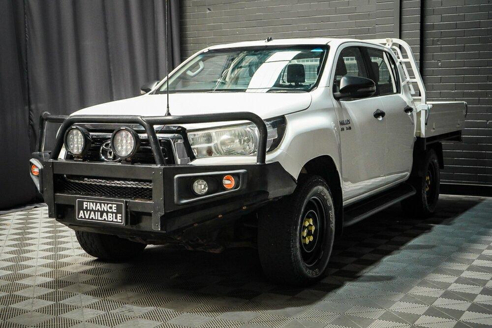 Toyota Hilux image 4