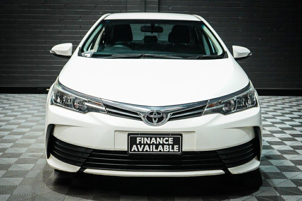 Toyota Corolla image 3