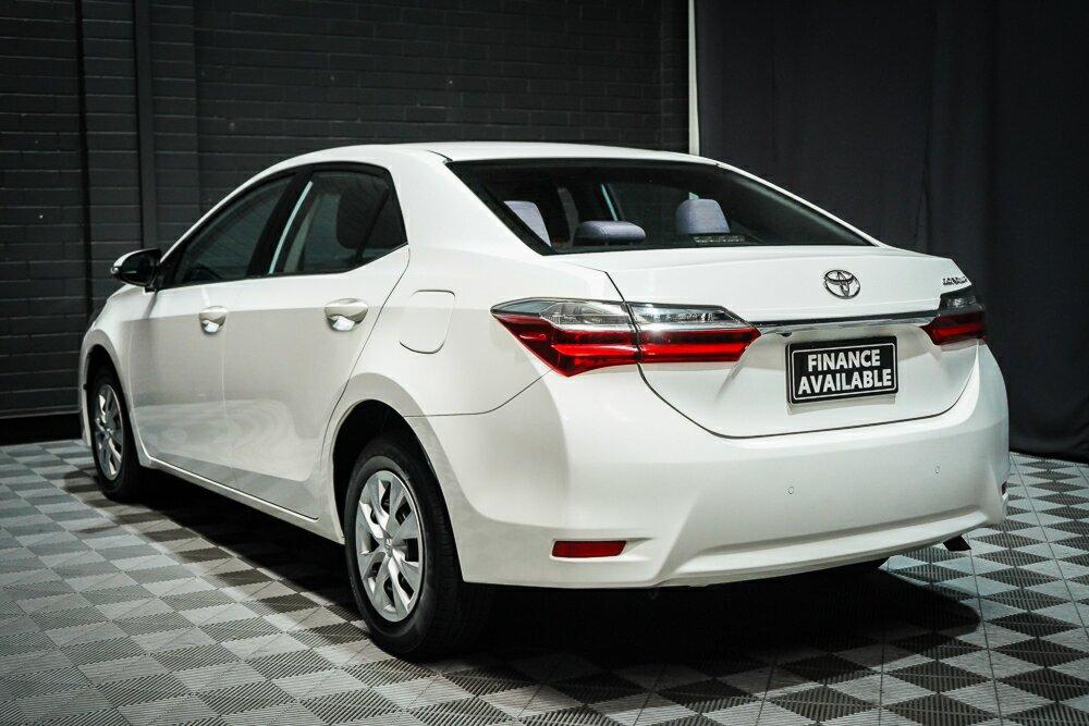 Toyota Corolla image 4