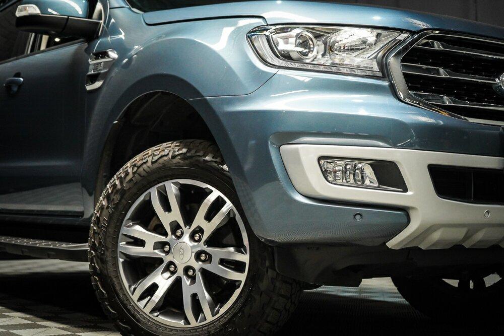 Ford Everest image 2