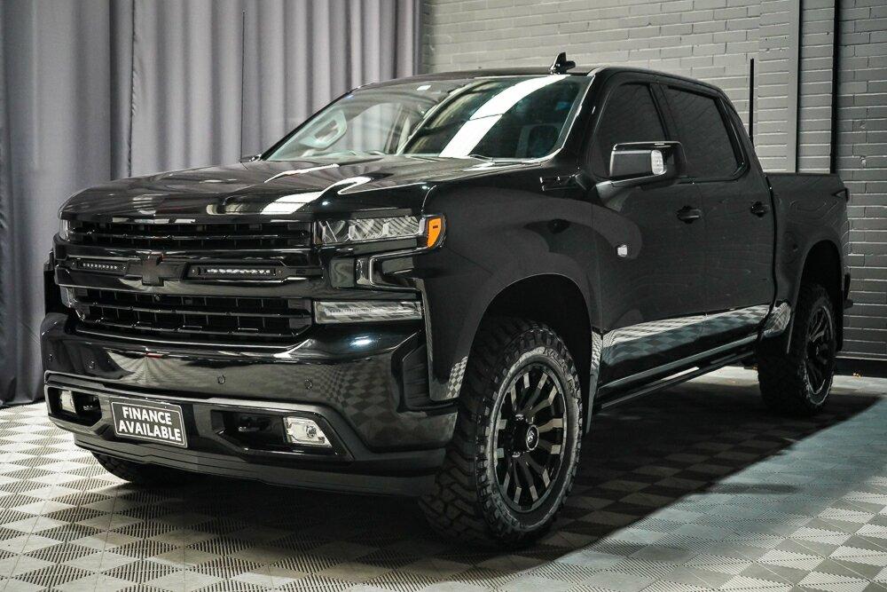 Chevrolet Silverado image 4