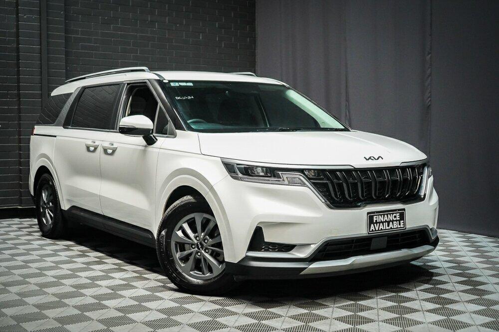 Kia Carnival image 1