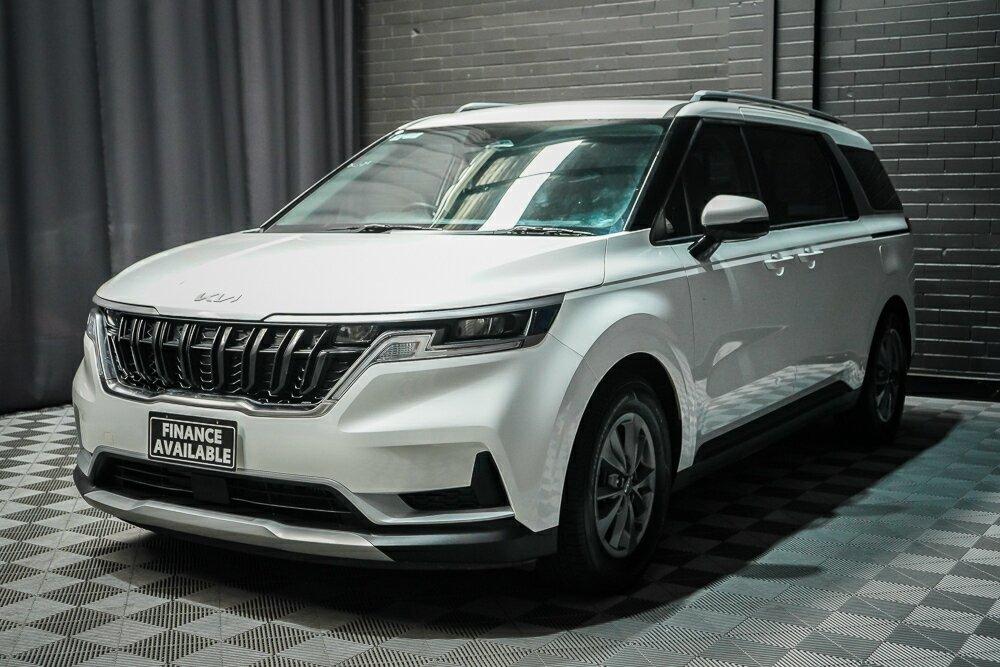 Kia Carnival image 4