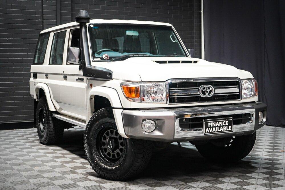 Toyota Landcruiser image 1