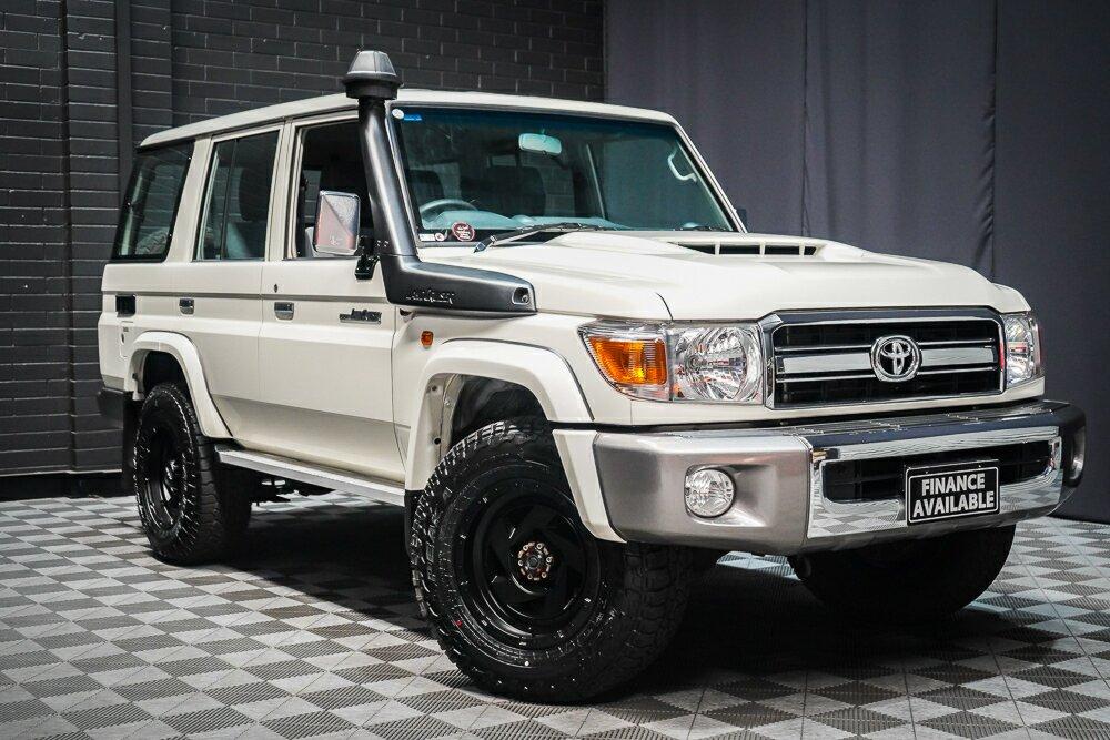 Toyota Landcruiser image 1