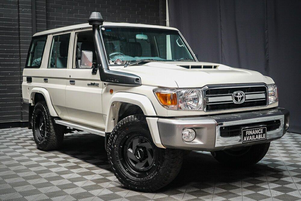 Toyota Landcruiser image 1