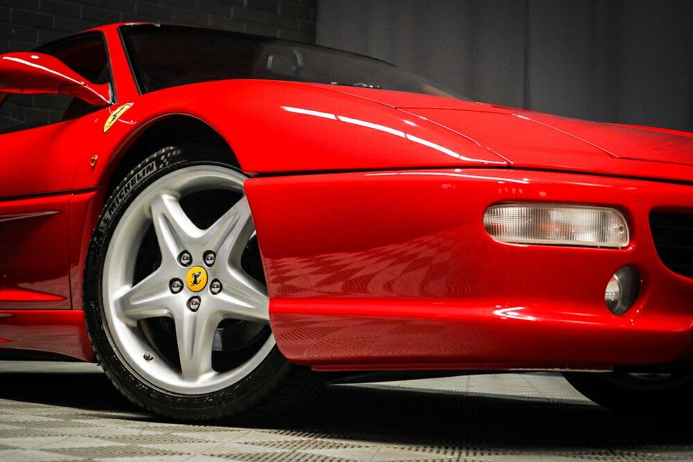 Ferrari F355 image 2