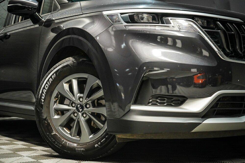 Kia Carnival image 2