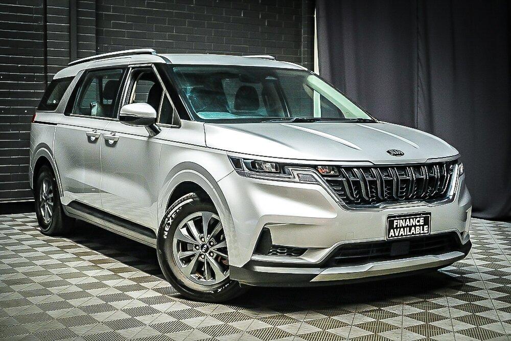 Kia Carnival image 1