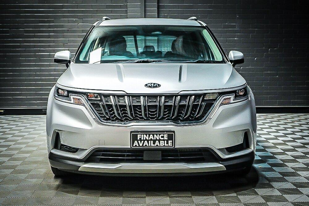 Kia Carnival image 3