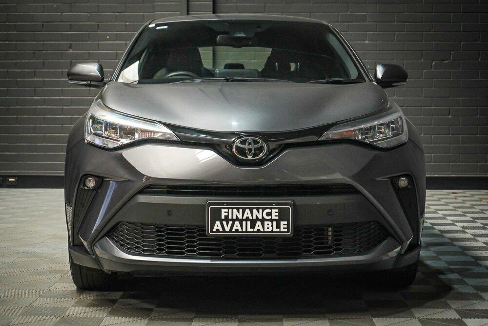 Toyota C-hr image 3