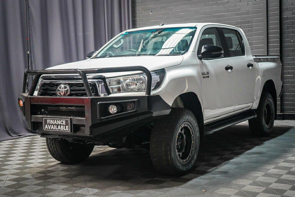 Toyota Hilux image 4