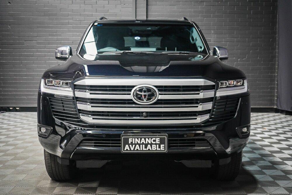 Toyota Landcruiser image 3