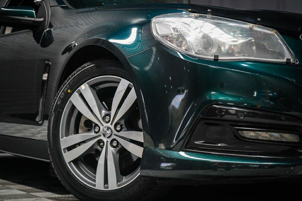 Holden Commodore image 2