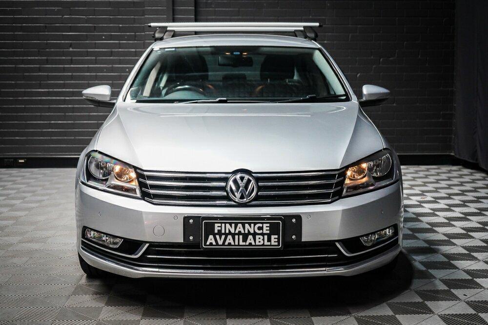 Volkswagen Passat image 3