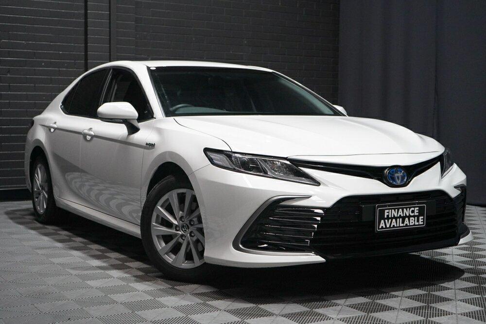 Toyota Camry image 1