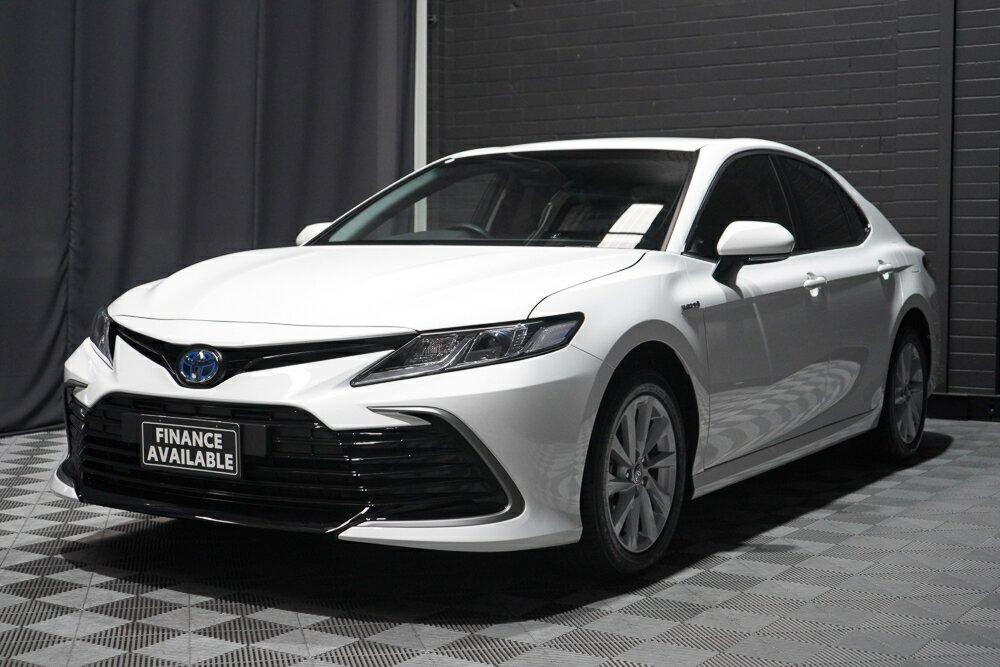 Toyota Camry image 4