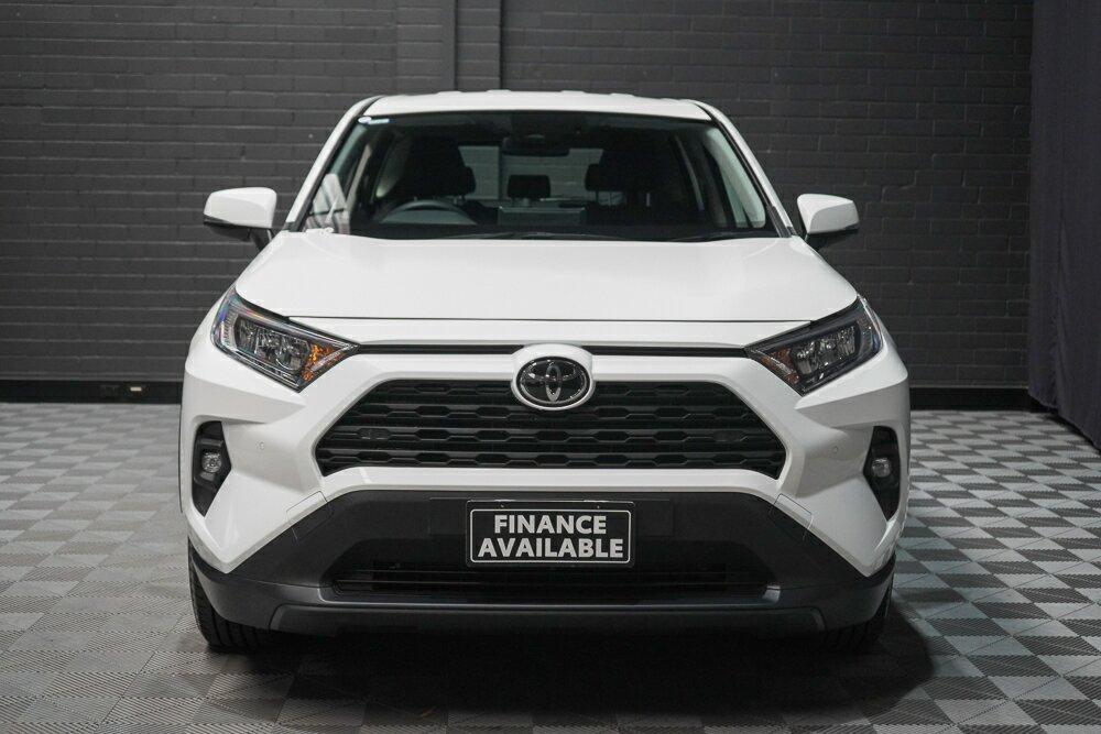 Toyota Rav4 image 3