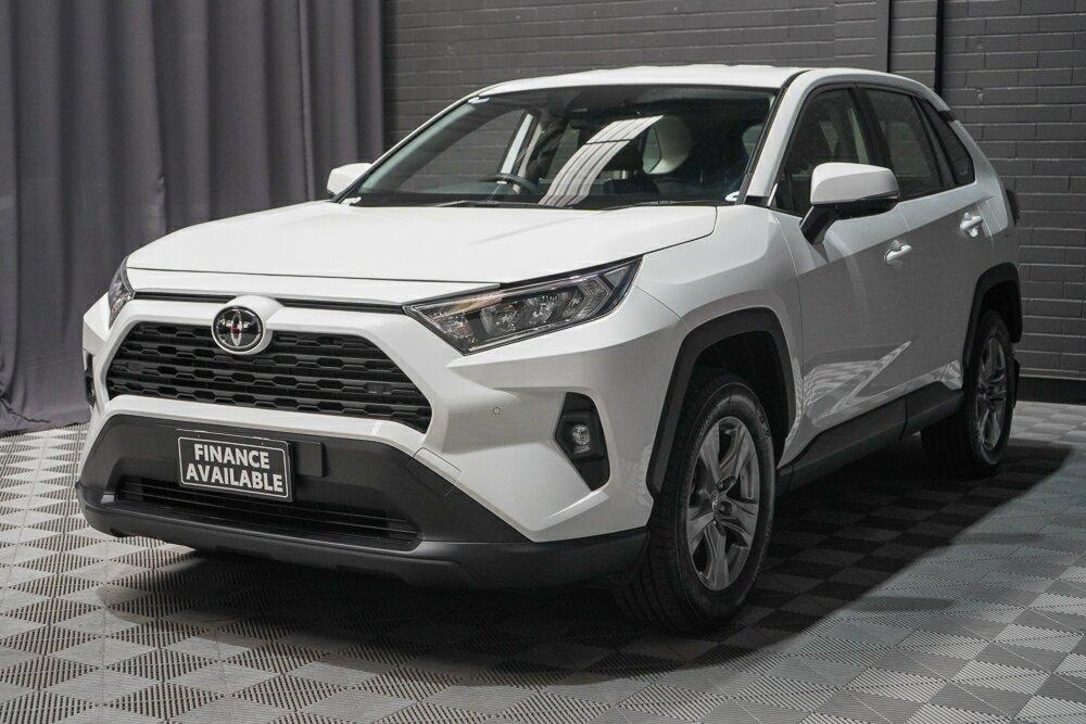 Toyota Rav4 image 4