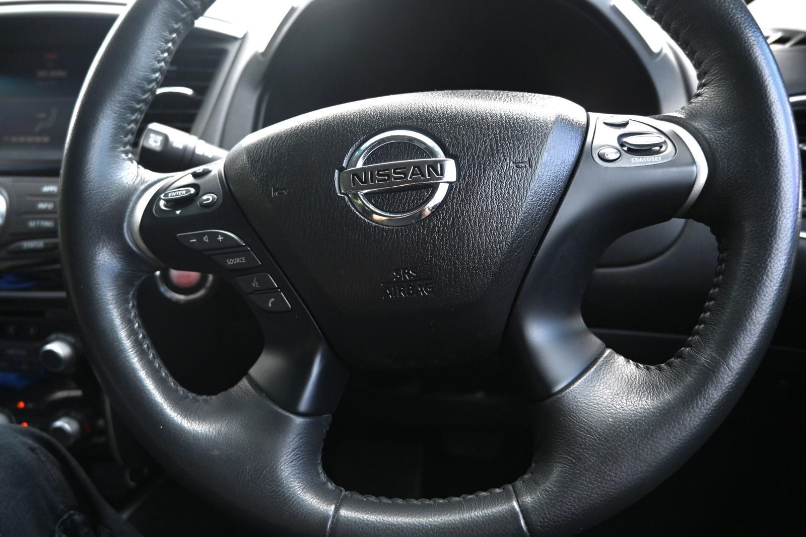 Nissan Pathfinder image 4