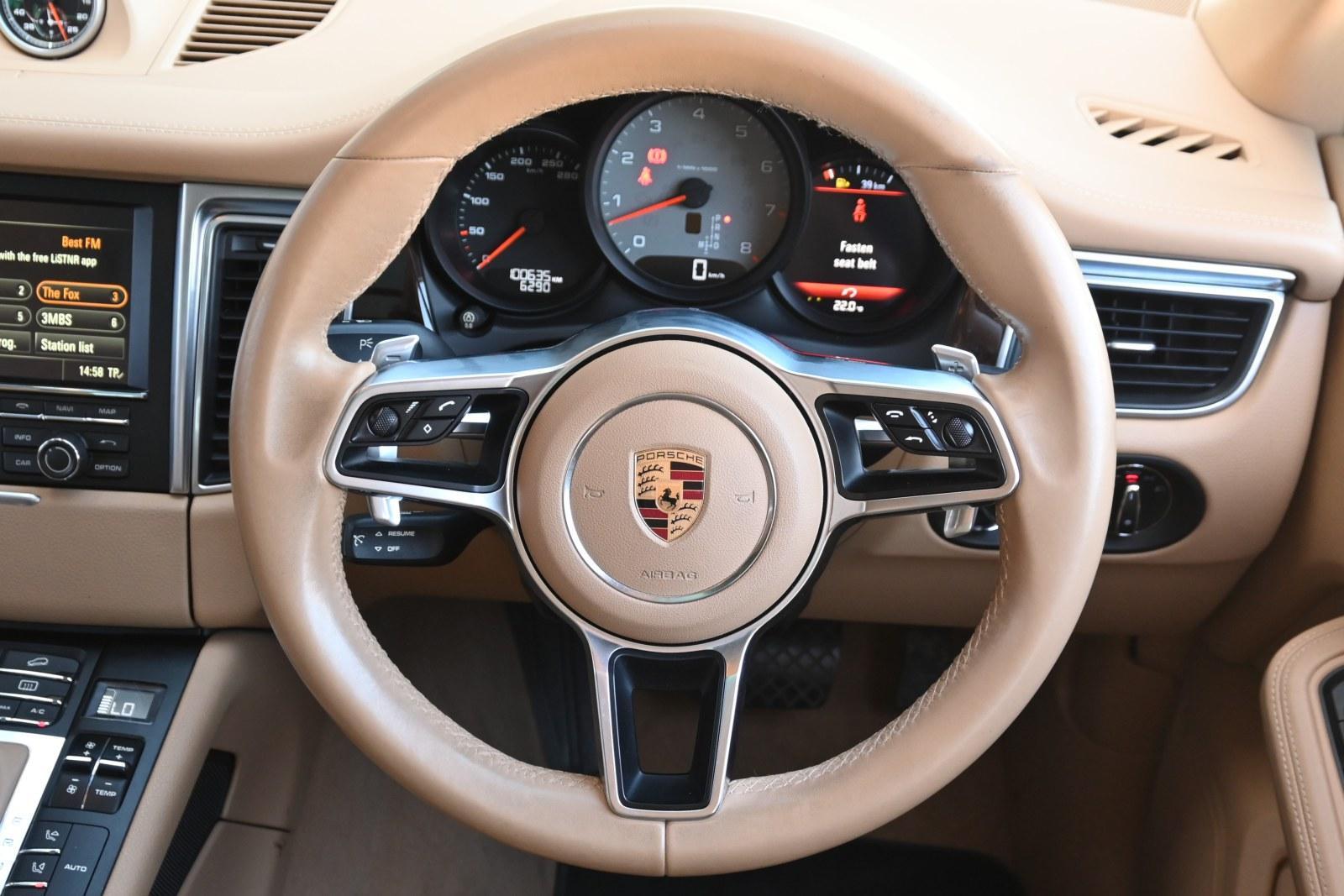 Porsche Macan image 4