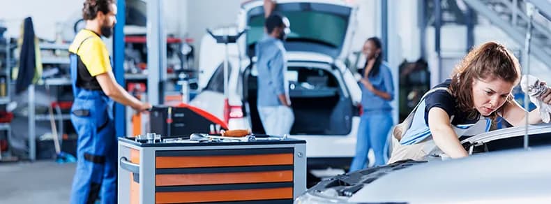 Mymoto trained technicians car service