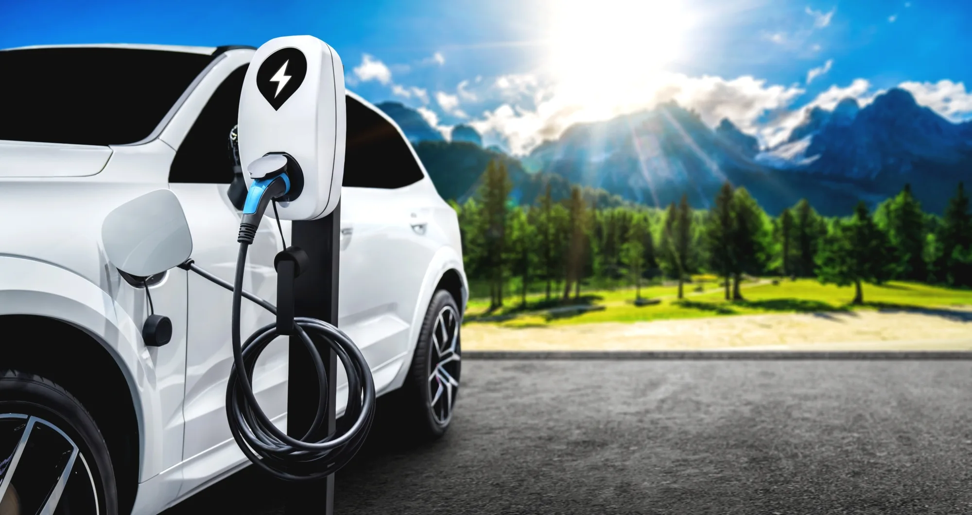 Shutterstock 2051365964