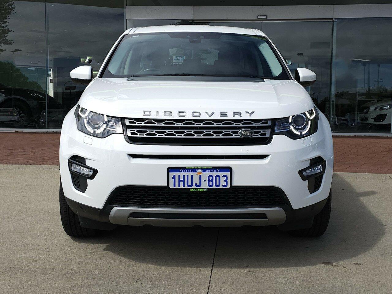 Land Rover Discovery Sport image 2