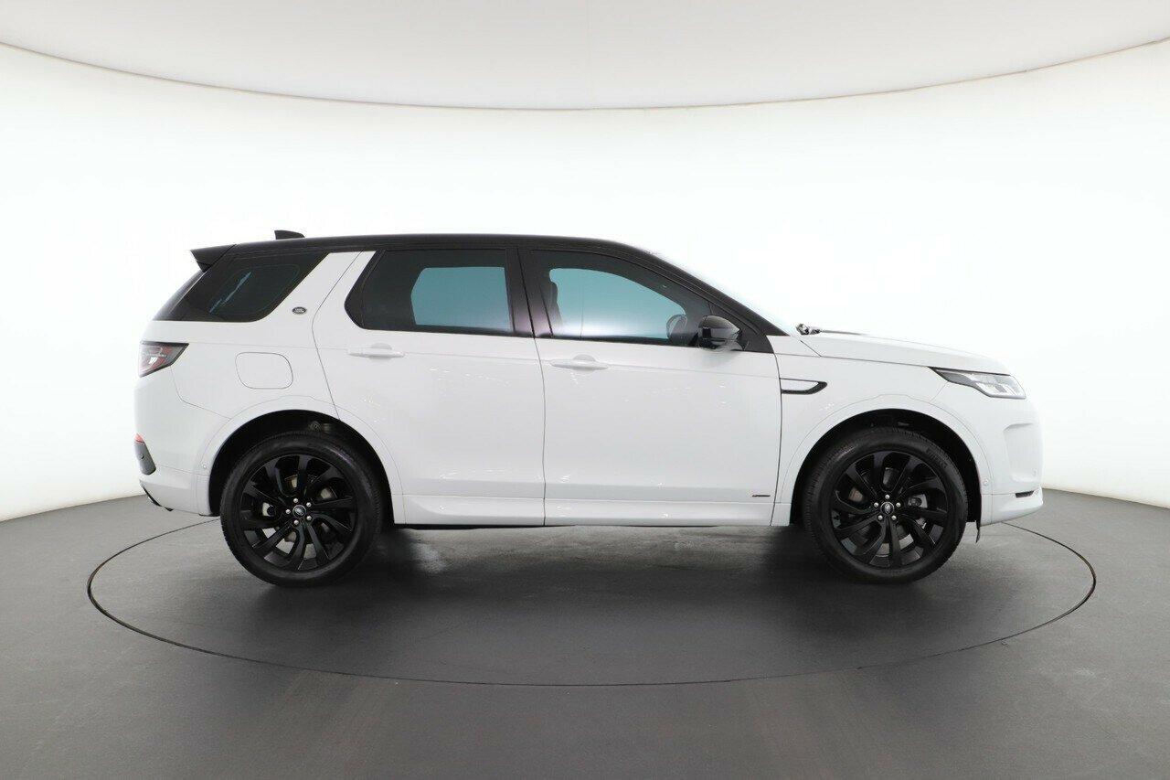 Land Rover Discovery Sport image 3