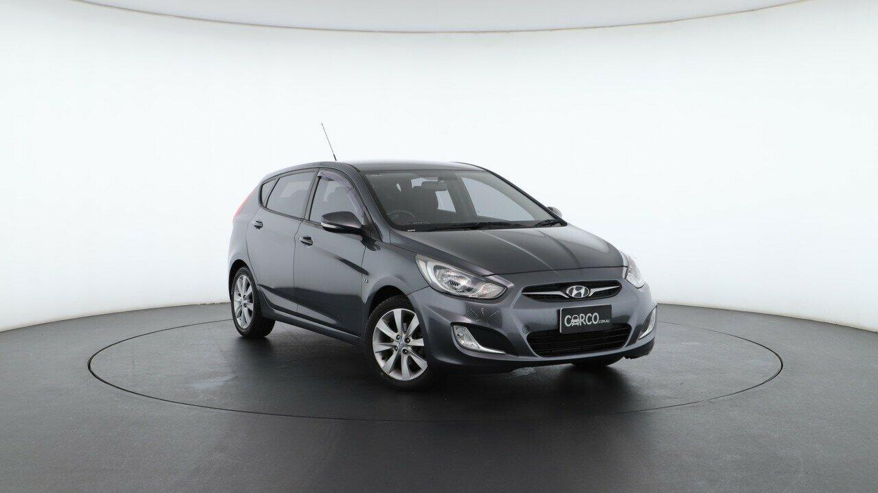 Hyundai Accent image 2