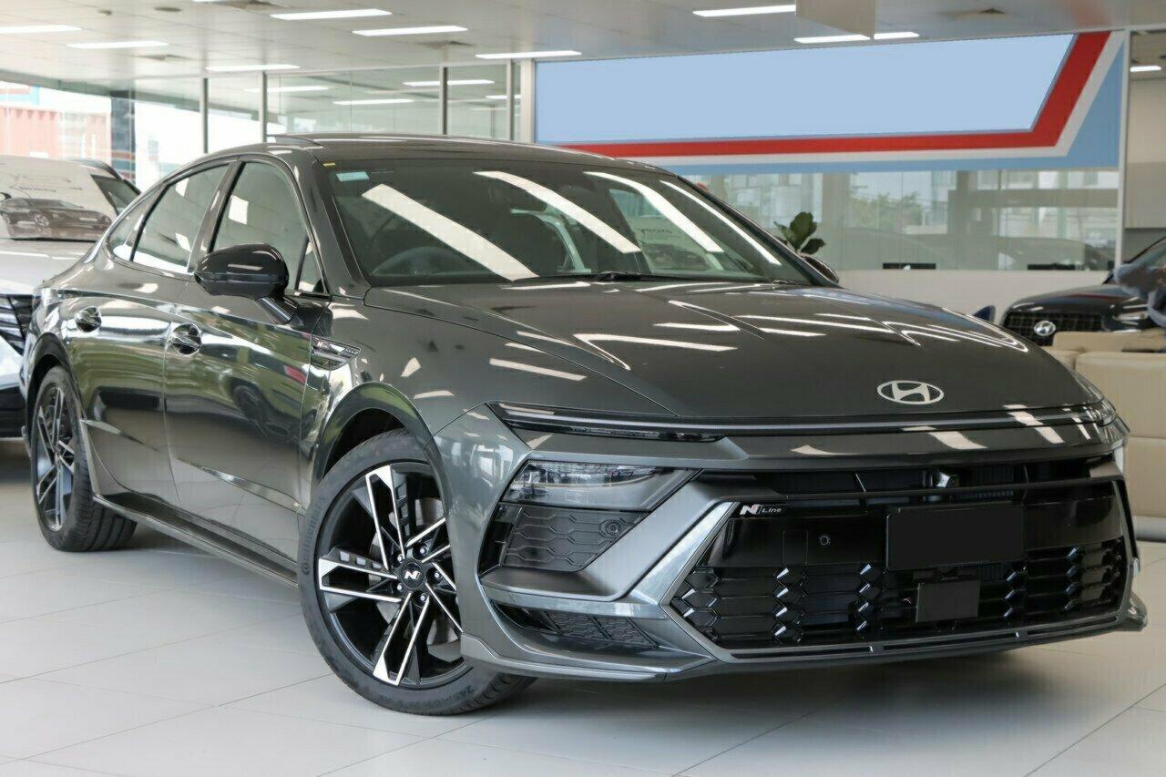 Hyundai Sonata image 1
