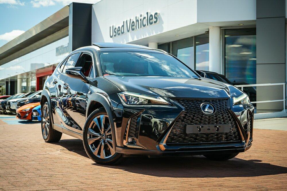 Lexus Ux image 1