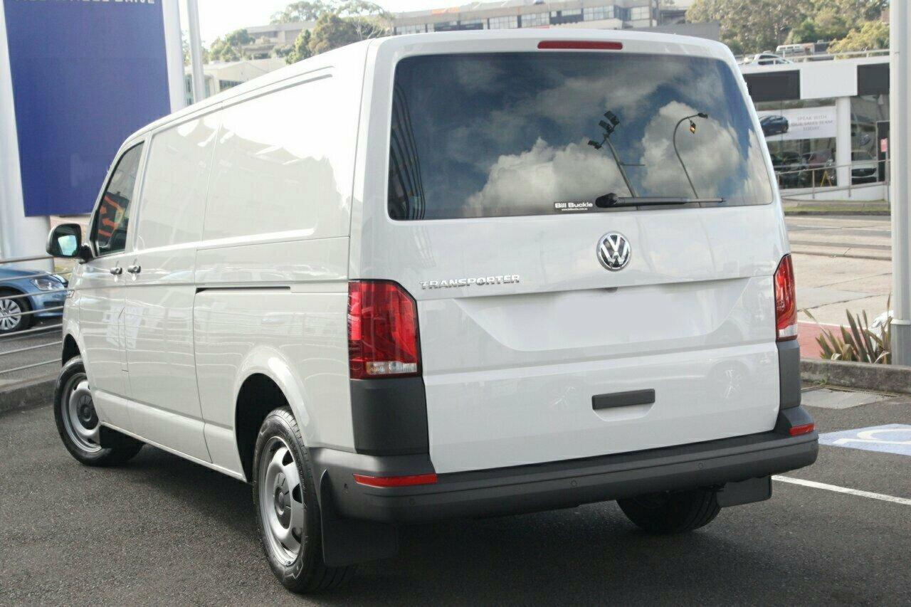 Volkswagen Transporter image 3